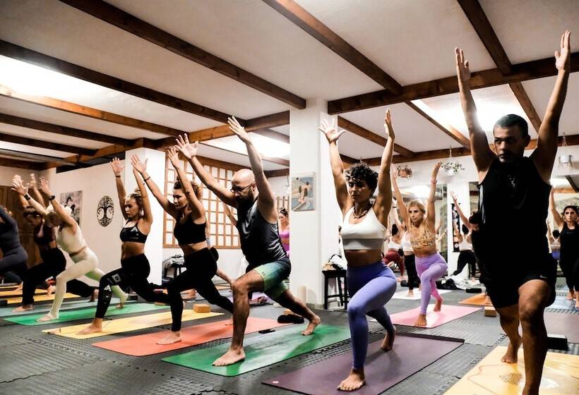 פנסיון Hakoni House