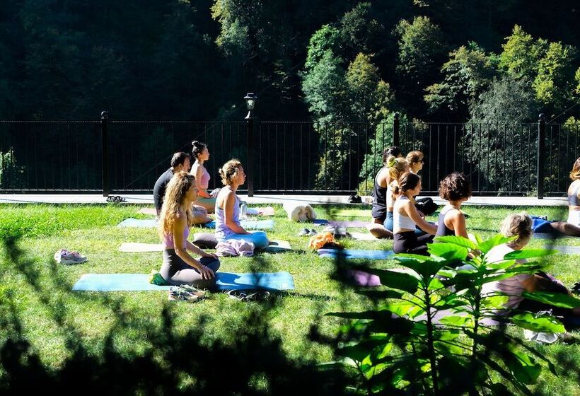 פנסיון Hakoni House