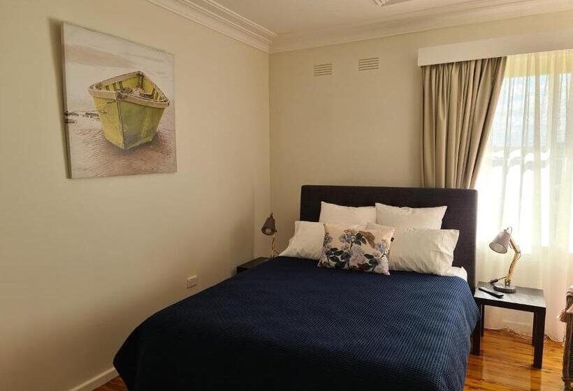 פנסיון Harden Golfers Rest Accommodation