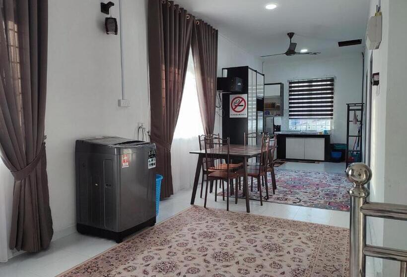 بنسيون Kayangan Inn