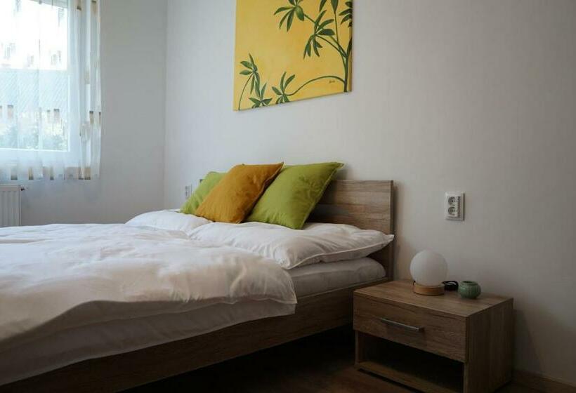 펜션 Lali Vendégház