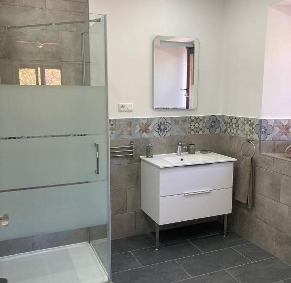 Пансион Les Deux Chevaux Chambres D’hôtes