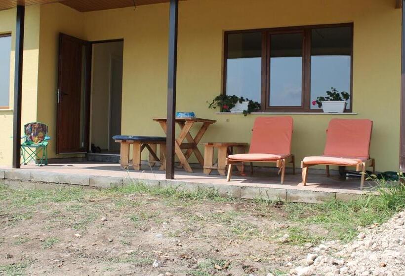 ペンション Malavi Guest House Krasen! Comfort&clean!