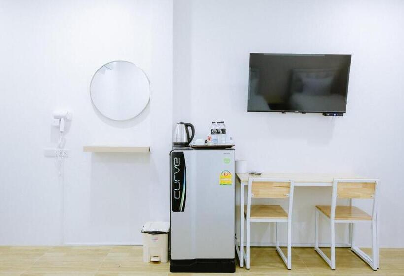 פנסיון Peeranon Resort