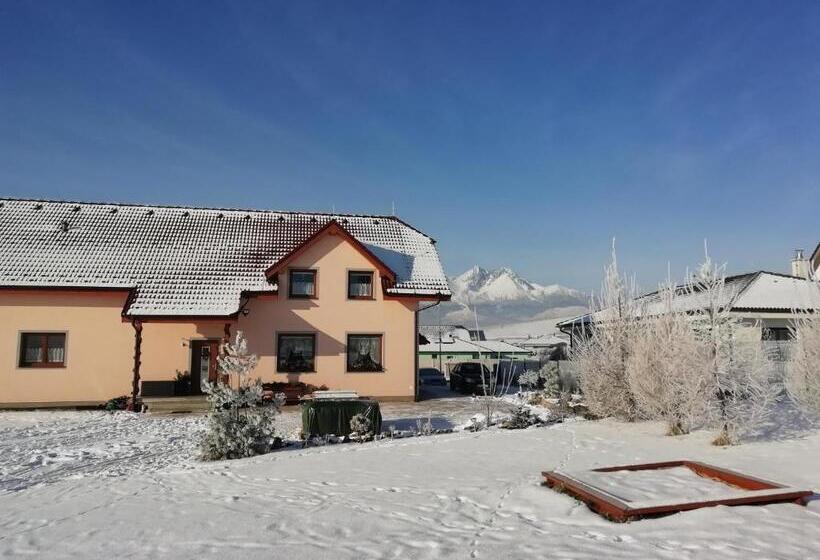 ペンション Privát Slavkov