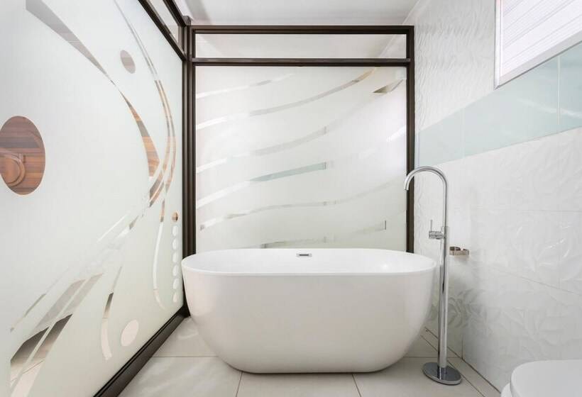 Пансион Selamod Village Guest House