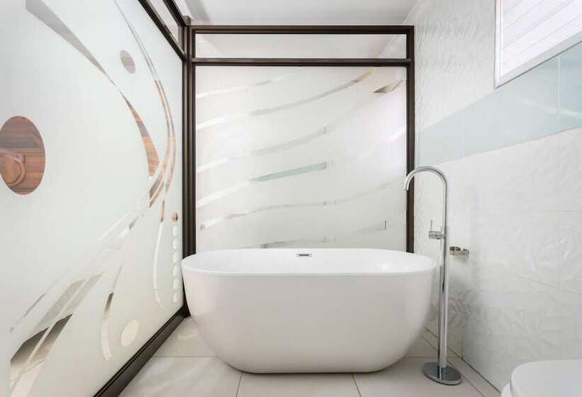 Пансион Selamod Village Guest House