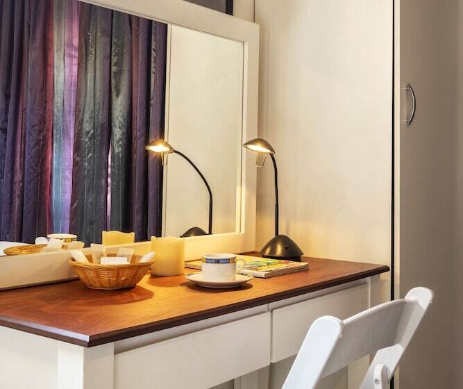 ペンション Selamod Village Guest House