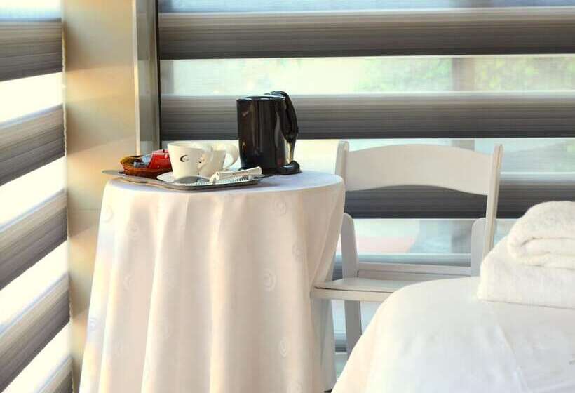 Пансион Selamod Village Guest House