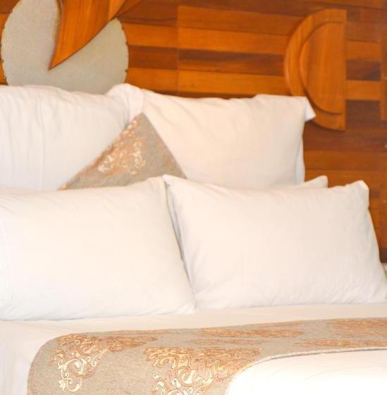 ペンション Selamod Village Guest House