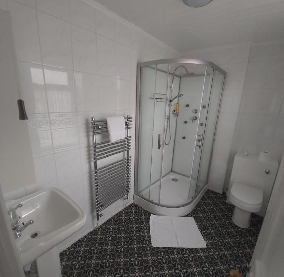 פנסיון Sergeants Accommodation