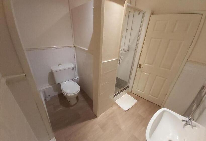 פנסיון Sergeants Accommodation