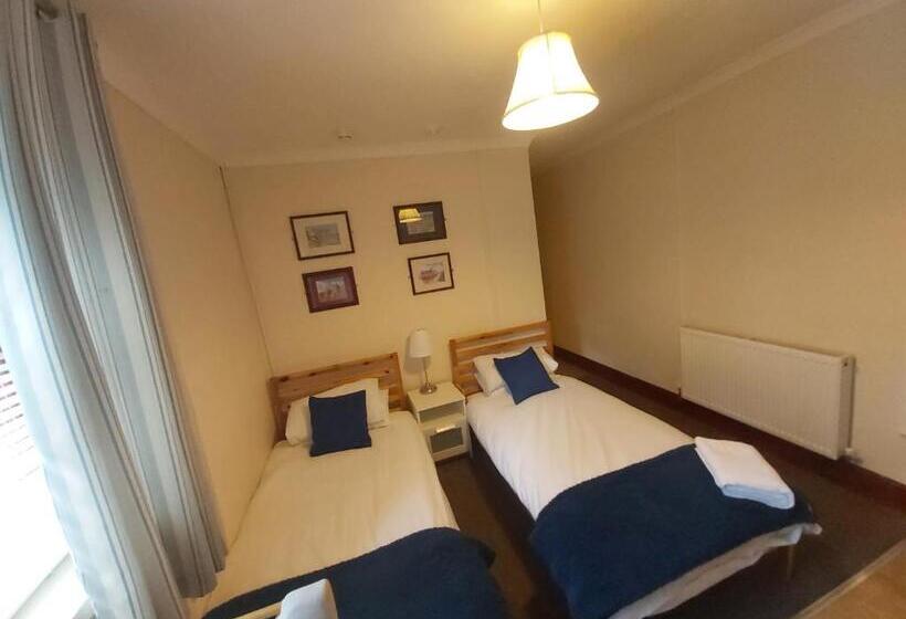 פנסיון Sergeants Accommodation