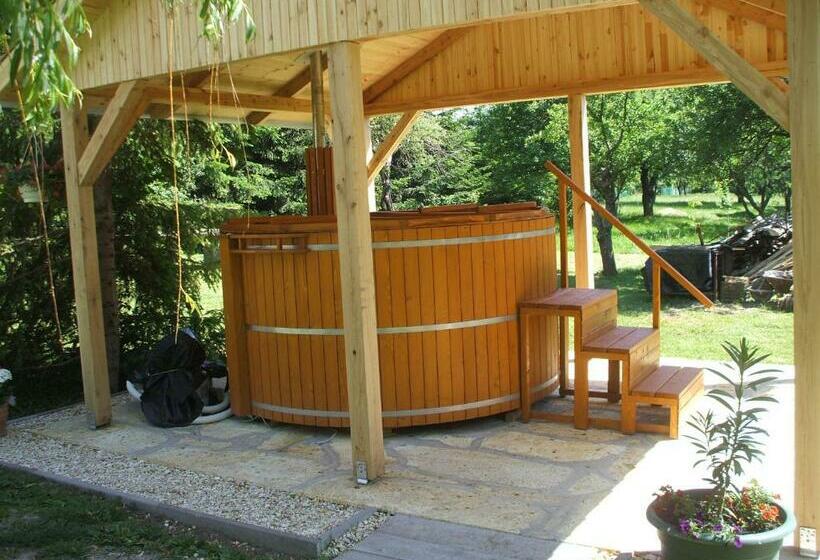 פנסיון Simai Vendégház