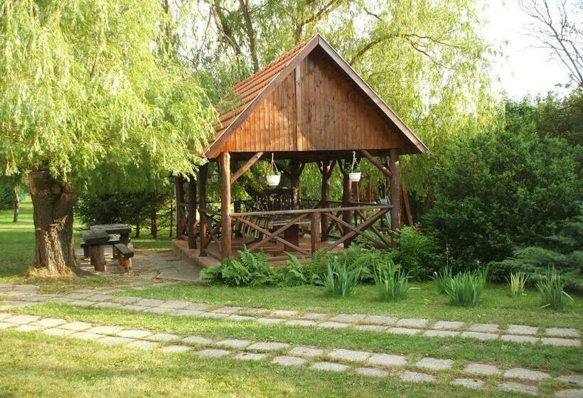 פנסיון Simai Vendégház