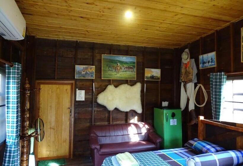 بنسيون Stonewood Cowboy City Resort