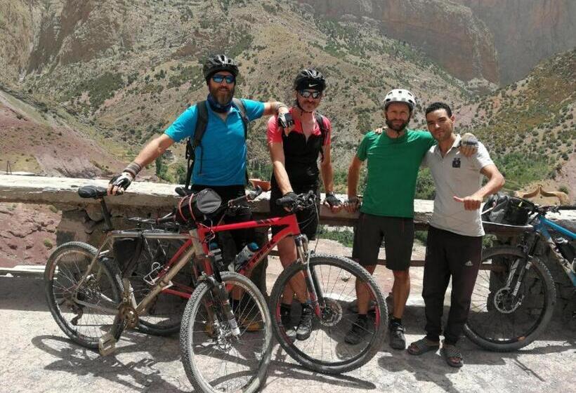 پانسیون Taghia Gîte Du Grimpeur