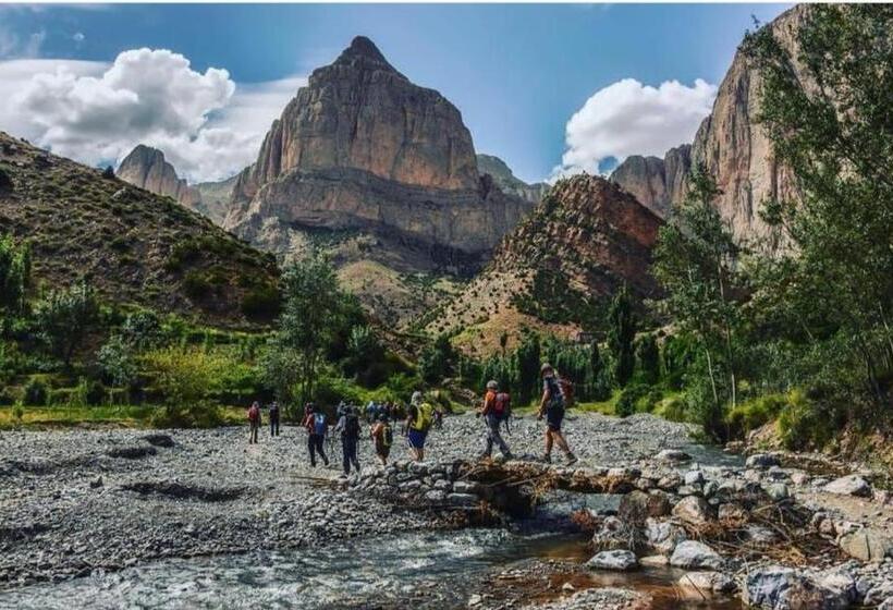 پانسیون Taghia Gîte Du Grimpeur