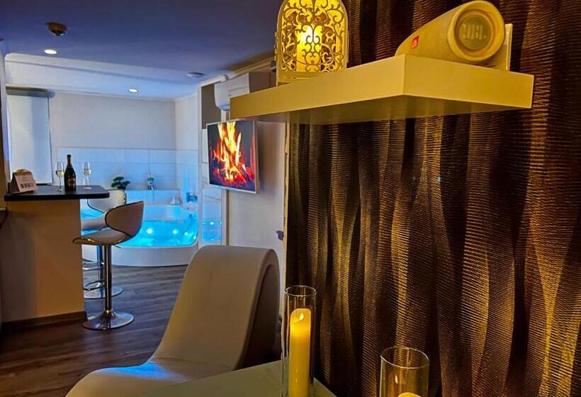 ペンション Tulipán Vendégház