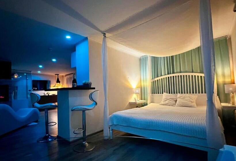 ペンション Tulipán Vendégház