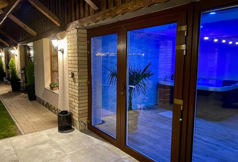 ペンション Tulipán Vendégház