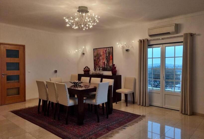 بنسيون Villa Do Outeiro