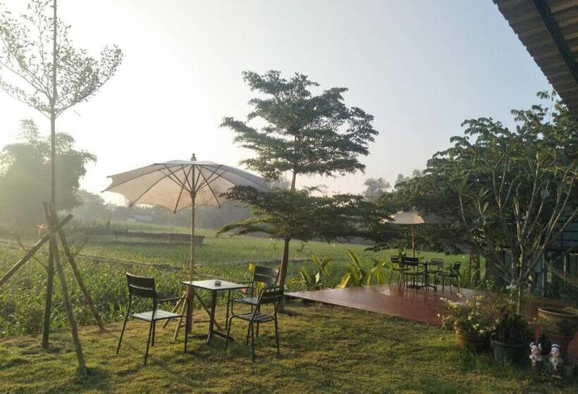 אתר נופש Chill House Mae Sariang