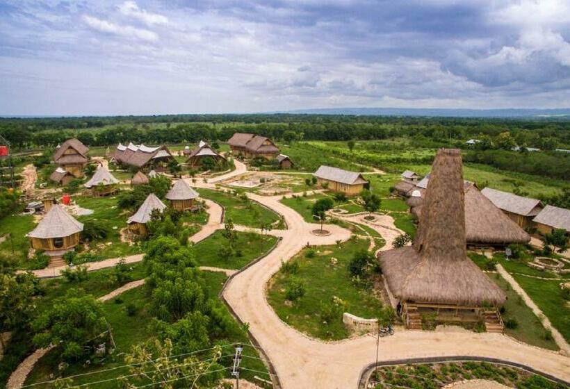 منتجع Maringi Sumba By Sumba Hospitality Foundation