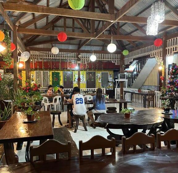 منتجع Oasis Resthouse