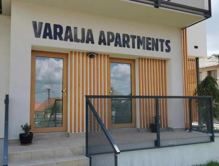 Varalja Apartments