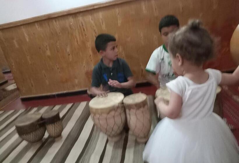 הוסטל Auberge La Belle Vue Dades