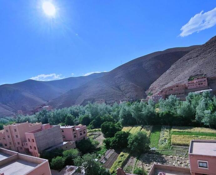 הוסטל Auberge La Belle Vue Dades