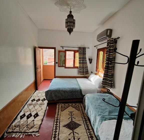 הוסטל Auberge La Belle Vue Dades