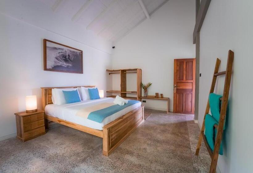 旅馆 The Jungalows