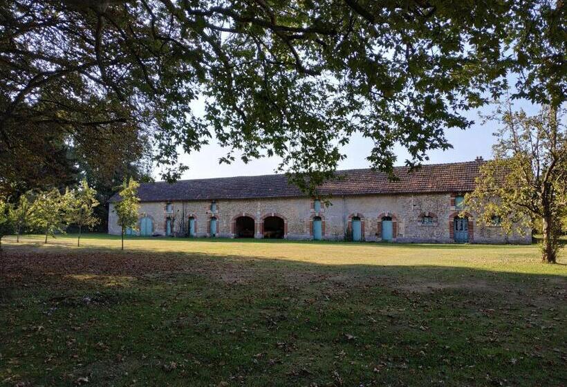 ベッドアンドブレックファースト Chambre Sixties