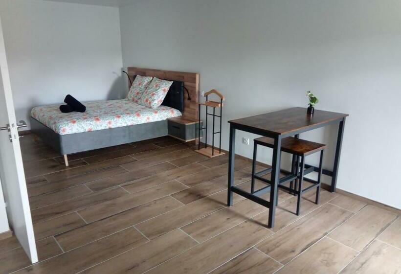 ベッドアンドブレックファースト Chez Audrey Et Etienne