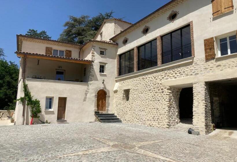 צימר Domaine De Combe Beluze