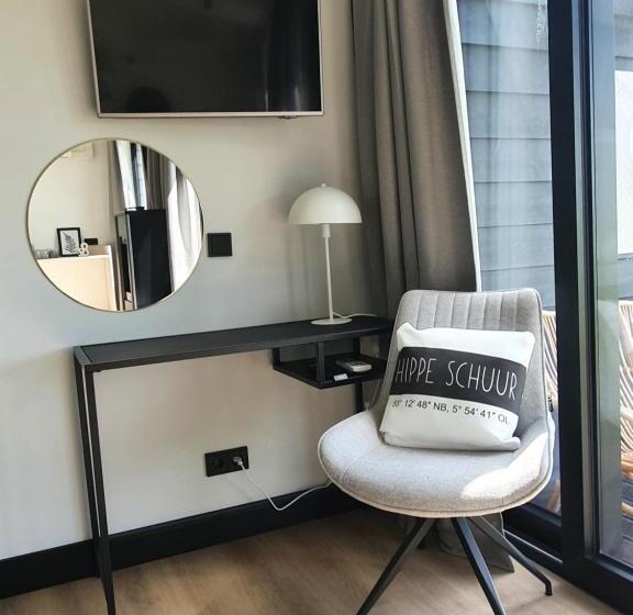 مبيت وإفطار Hippe Schuur