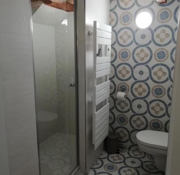 مبيت وإفطار La Clé Du Temps