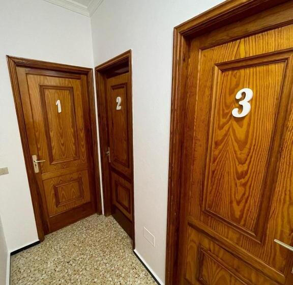 مبيت وإفطار Sarah Kite Ii Vv, Room 3