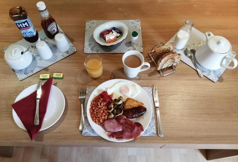 Bed and Breakfast The Old School