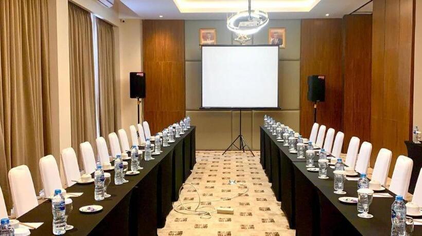 Grand Papua Hotel Sentani