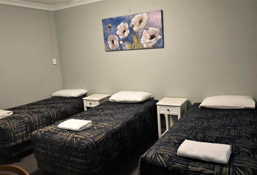 Harden Country Motel