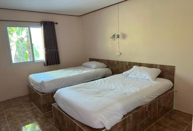 Hotel สวนสบายปลายนารีสอร์ท