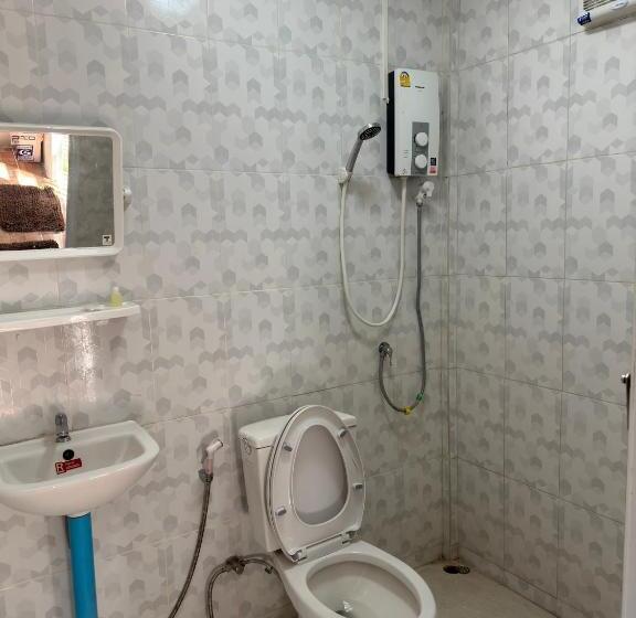 Hotel สวนสบายปลายนารีสอร์ท