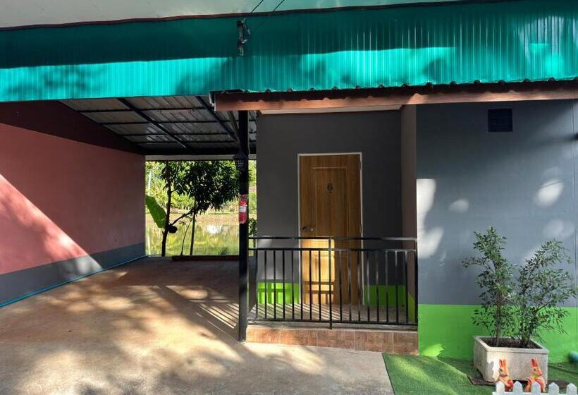 Hotel สวนสบายปลายนารีสอร์ท