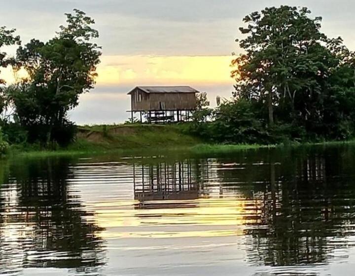 فندق Amazon Gero Tours