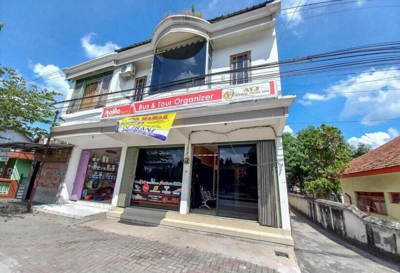 ホテル Artayya Puri 3 Syariah Near Terminal Caruban Mitra Reddoorz