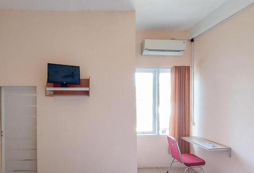 ホテル Artayya Puri 3 Syariah Near Terminal Caruban Mitra Reddoorz