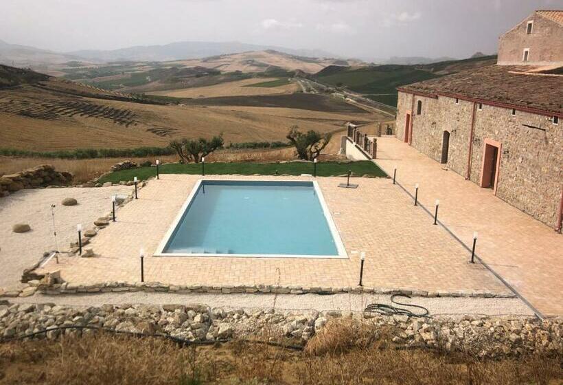 בית מלון כפרי Masseria Baglio Perciata